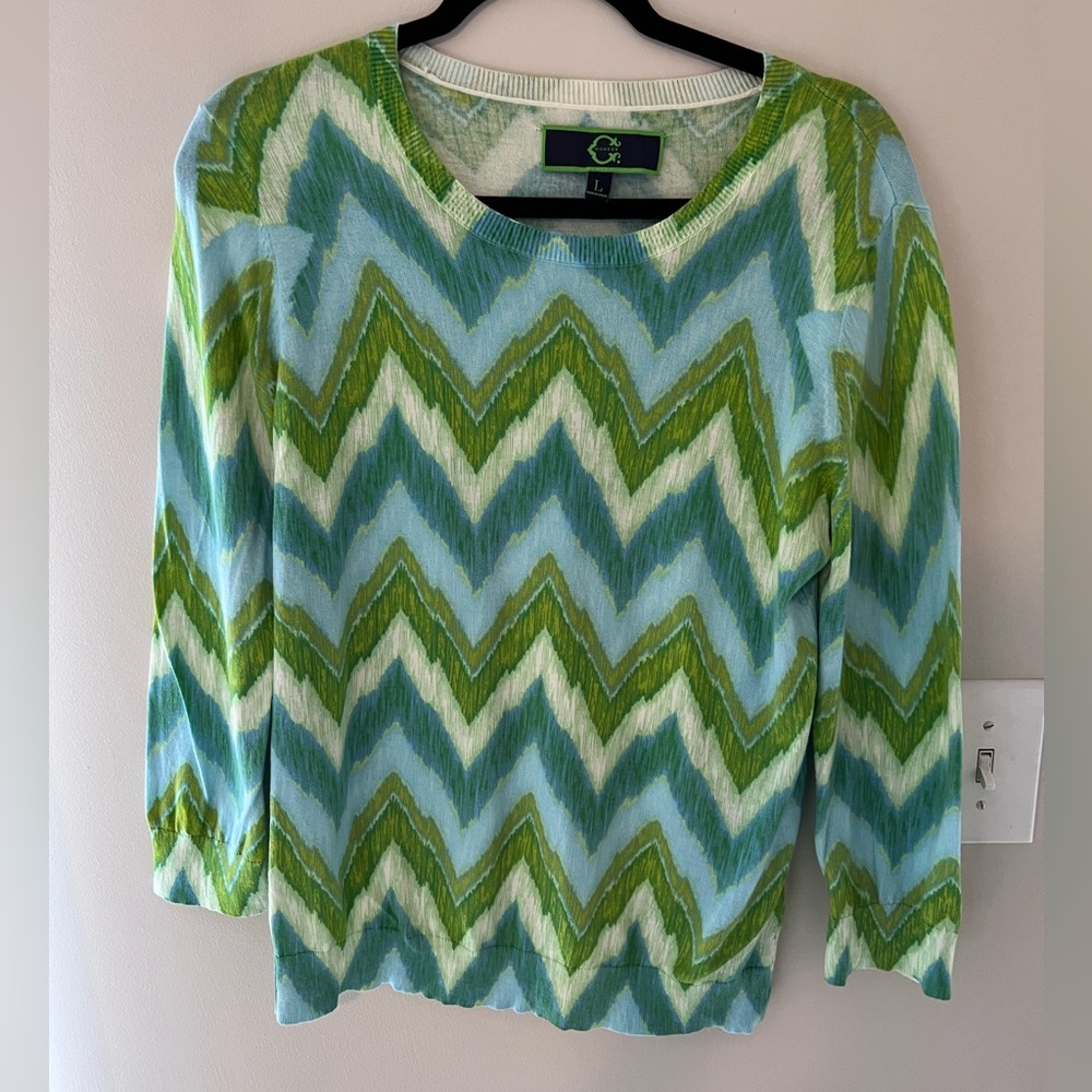 Lightweight sweater